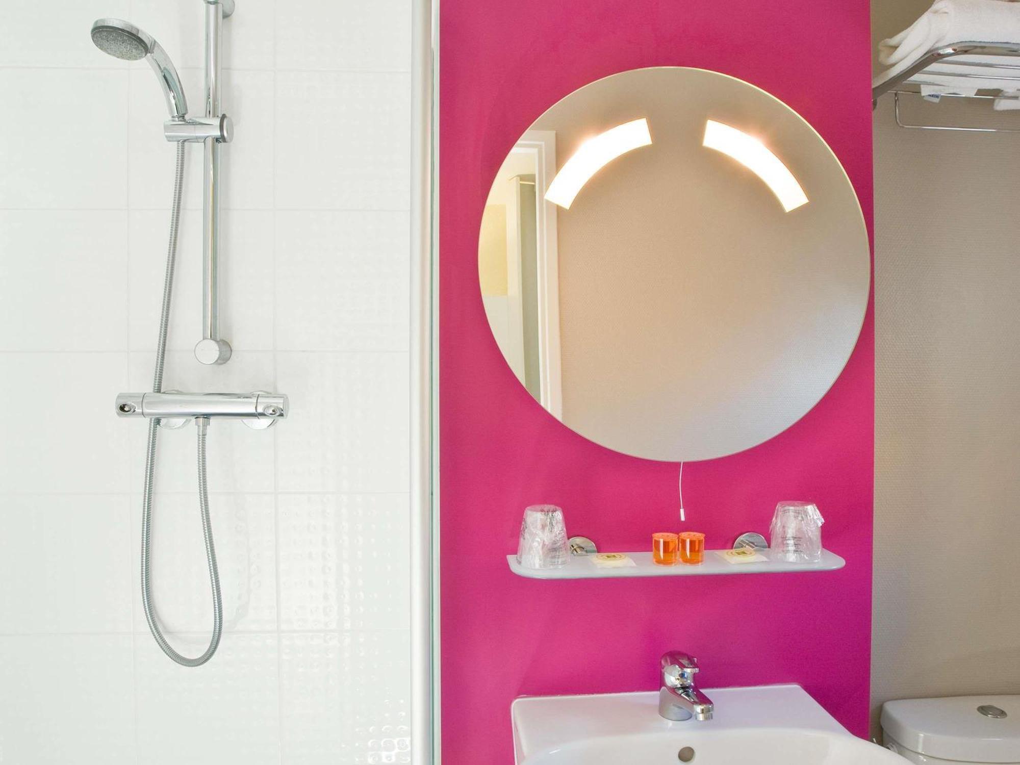 ibis Styles Lille Centre Gare Beffroi Hotell Exteriör bild